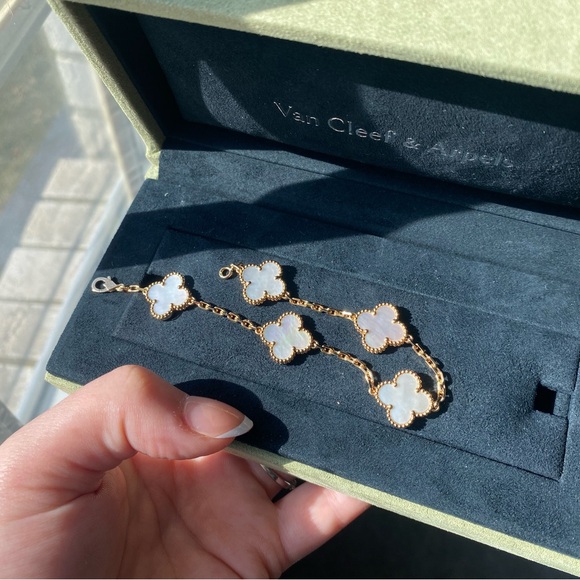 Van Cleef & Arpels Mother of Pearl Alhambra Bracelet - Picture 11 of 15